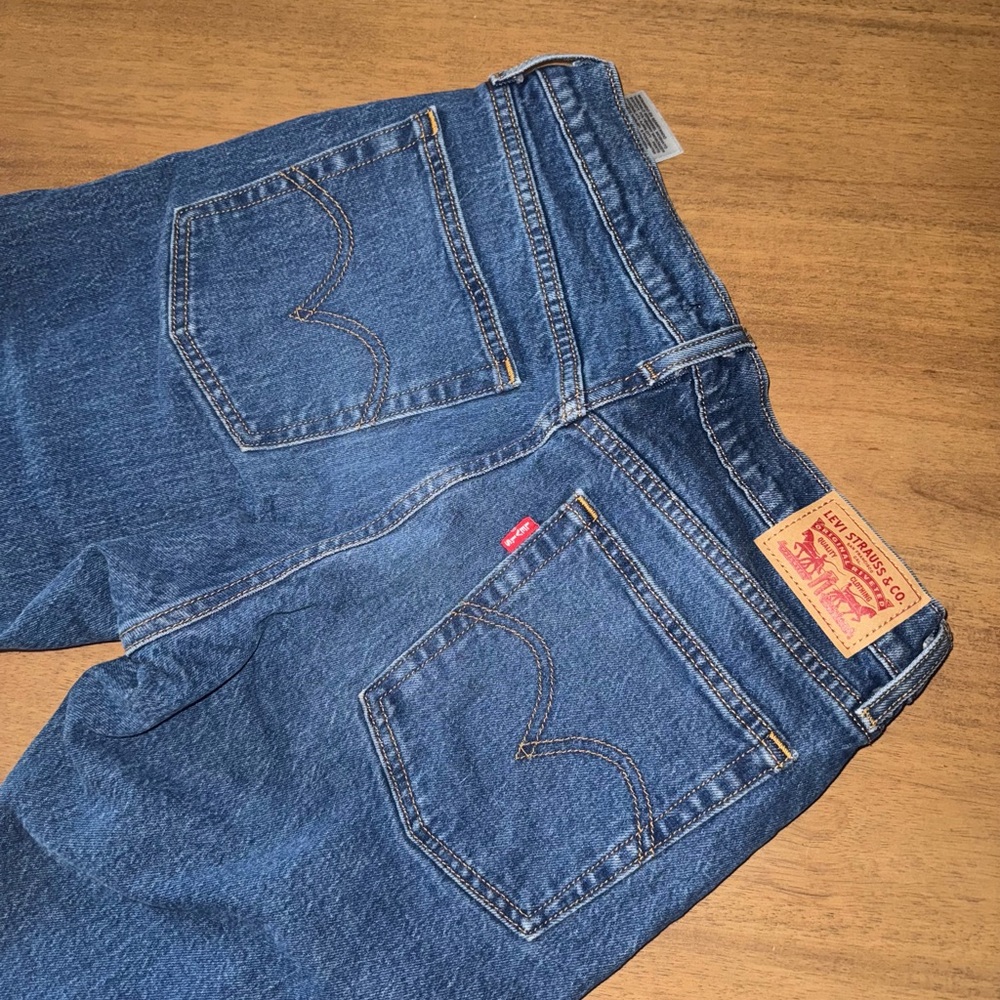 Levi’s Wedgie Jeans